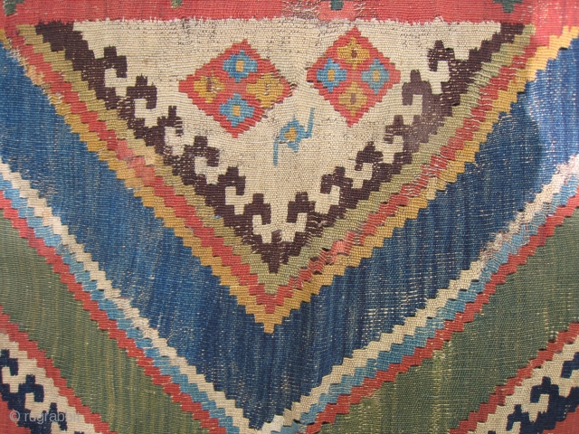 An Other Quashquai Kilim                             