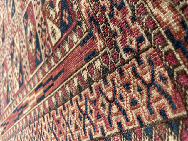Turkoman Tekke .Third quarter of 19th Century .Unusual format on a rug. Very fine piece.
155cm x 100cm.
Contact for more info.
             