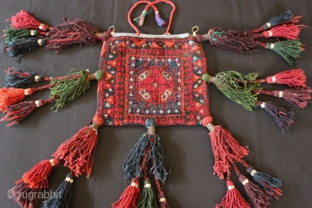 Lovely complete Sistan Baluch chanteh bag piled on both sides. The ties are lattice woven dyed horsehair.                