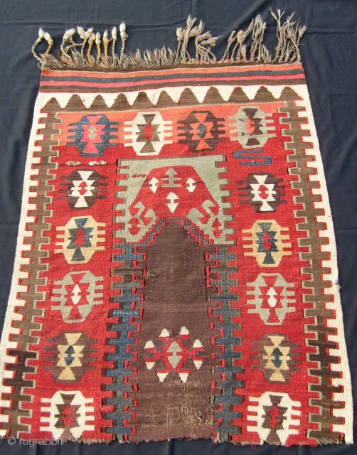 ANTIQUE ANATOLIAN KILIM FRAGMENT,
GOOD COLOURS AND LOVELY EARLY DESIGN                        