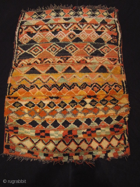 Fine and rare Boujâad-berber weaving..Size: 132/92cm..Mid 20th.
www.atlaskilimberbere.com                          