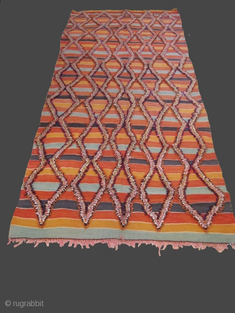 Ait Ibouchaouen moroccan berber rug..Ait Ibouchaouen tribe..350X160cm..for further details, please don't hesitate to ask..                   
