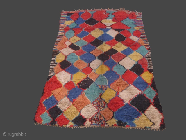 Berber Rugs : Moroccan carpet Boujaad - Boujaad Area/Morocco - Size: 230 x 145 cm - 7.6 x 5 ft - Wool/Cotton hand kontted - good condition

ATLAS KILIM BERBERE
Gallery of BERBER RUGS
Toulouse  ...