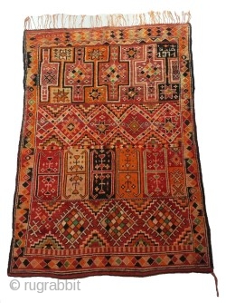 Rare fine berber rug Beni Sadden dated 1971..Origin:Middle-Atlas / Morocco..wool..Size: 8'5 × 5'4 (260 × 165 cm).


Souiyat
Vintage Moroccan Berber Rugs             