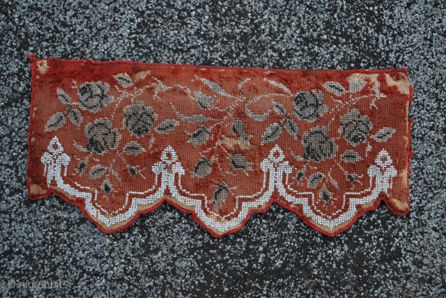 antique Victorian Needlepoint 19th c. red wool,glasbeaded edging please ask for details


                     