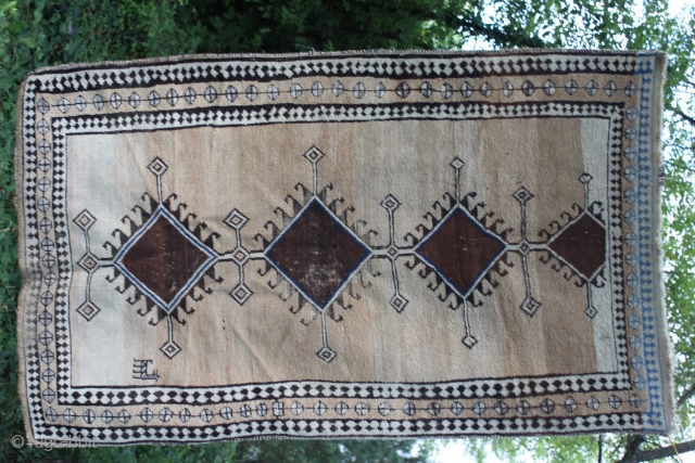 antique  nomadic persian camelhair lori or qashgai gabbeh  late 19th century
Size : 189 cm x 113 cm ,orginal selvedge ,no Repairs 
please Ask        