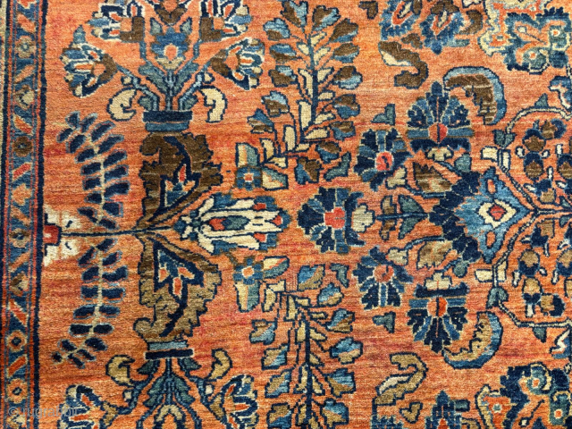 Saruq carpet. Size 330 x 240 cm maybe.
Ask for more pics. Instagram @soulweft.                    