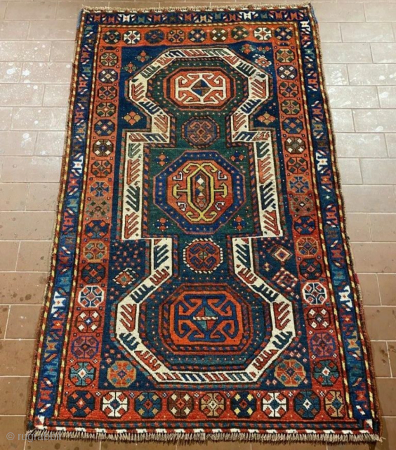 Caucasian rug.
Size 150 x 90 cm.
For more photos and information ask. i live in Florence, Italy.
                 
