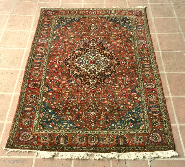 1930s Finely woven 4' 7" x 6' 7" Bakhtiari in excellent overall condition                    