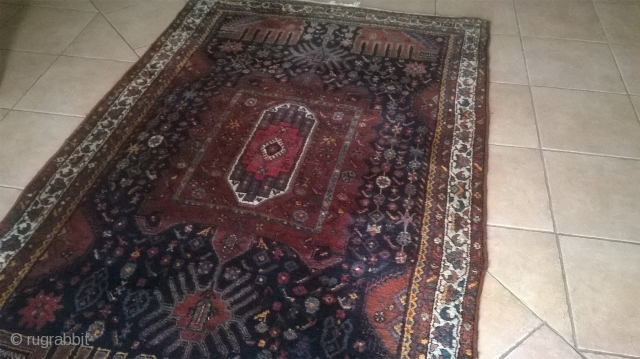 antique persian rug in perfect condition (204 *134 cm)                        