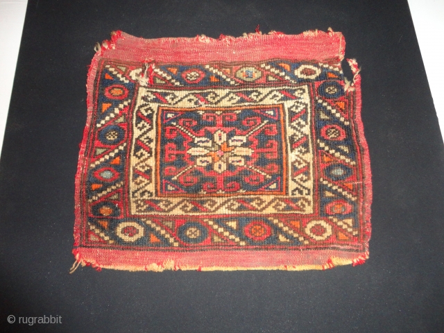 
  Extremly  rare  antique  Bergama  bagface , West Anatolien , 41 X 47  cm.             