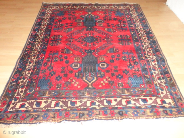   Antique  very  nice  Vase  Afshar  rug  round  1900   135 X 165 cm.

  All  natural  colours , oxidized   ...