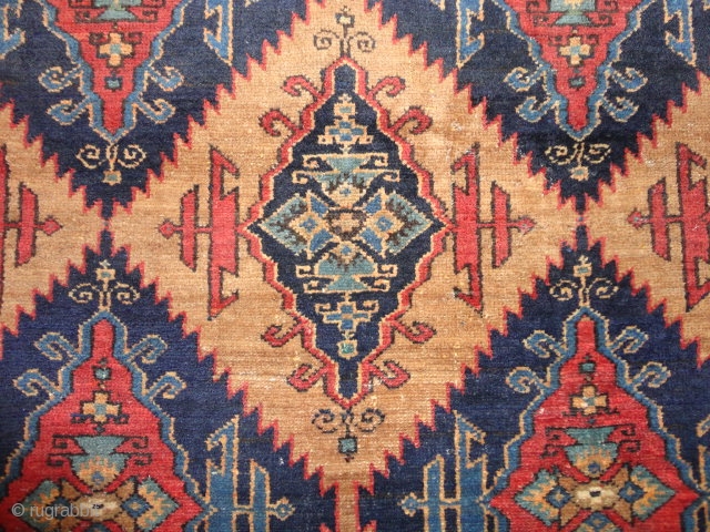 
Antique   Malayer  rug Nord-West  Persian  137 X 190 cm.

Natural  colours  with camel hair ground , slight  wear ,

very  dekorative  Pattern .  