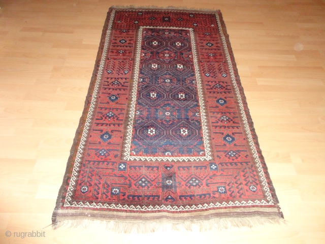 
 Superb  antique  Belutch  19 th. century  98 X 178 cm. Fine  weave , top quality

 wool ,  very  good  condition .   