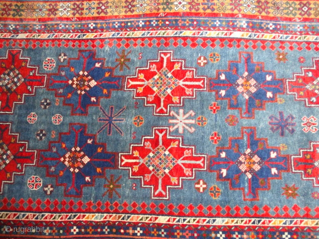 
   Superb  extremly  fine  woven  antique  shirwan  about  1900 ,

   wonderfull  natural  Colors  , best  velour   ...