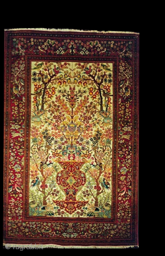 Tehran Antique rug 140 cm x 210 cm                         