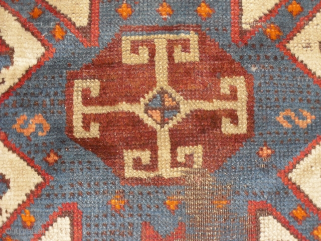 Shavak - Old/ Antique Anatolian Kurdish Carpet Fragment - Size: 150 cm x 108 cm - dirty, would benefit from a wash           