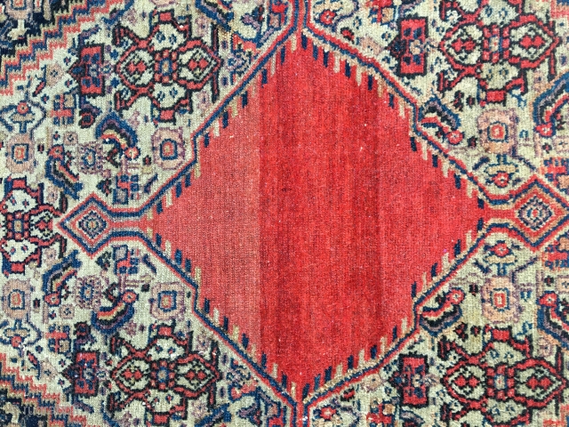 Senneh, kurdish, Antique small rug, FRAGMENT, great colors and very fine waive. Beautiful open field in red. size: approx. 93 cm x 60 cm. A very rare piece.     