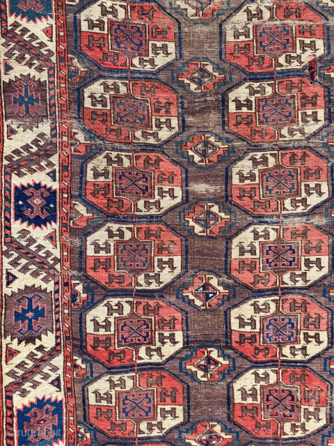 Antique Chodor Turkmen main carpet, 6'8 x 8'6, first half of the nineteenth century. A field of classic Chodor 'Tauk Nuska' guls with 'chuval gul' minor elements. An early example as indicated  ...