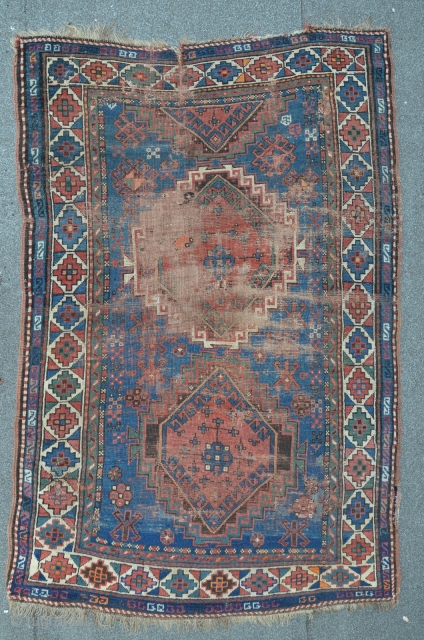 Caucasian Kasak with shattered field, ca.1880. 196 x 123 cm                       