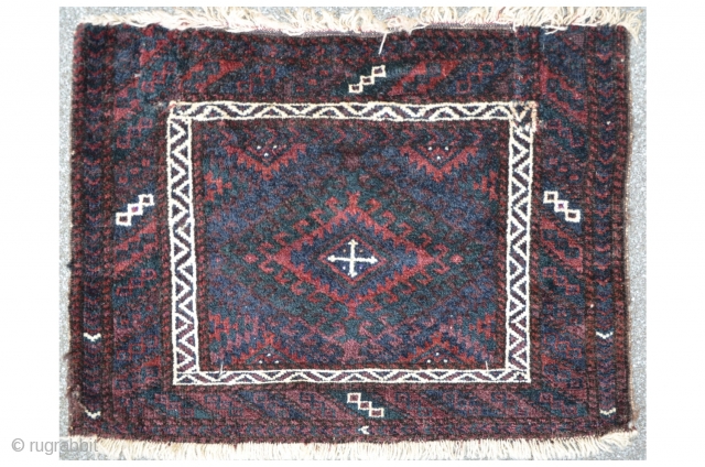 Very fine Baluch bagface, 56 x 44 cm, soft shining wool.                      