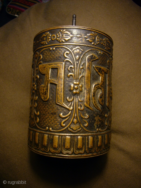 Fine tibetan old Copper Mani prayer wheel,inside old prayer scripts...
19th century......!!                      