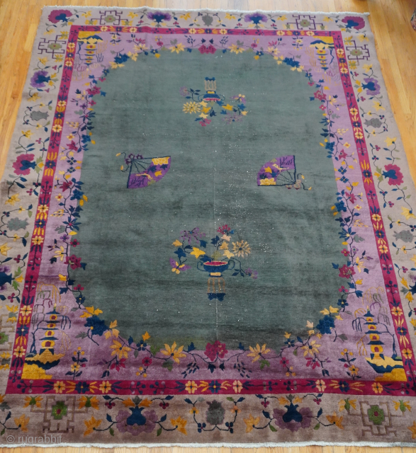 Beautiful 1920s Art Deco Chinese Oriental Rug, measures 8'10" x 11'7" ft. gorgeous floral design including birds & vase and beautiful color combination, professionally hand washed, some wears in the field but  ...