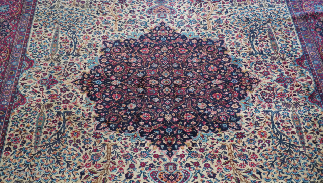 Lavar Kerman Persian Rug Antique circa 1880 size:(11' x 17' ft.) Gorgeous design and colors, wonderful condition, professionally hand washed, had knotted, wool pile, veg. dyes, Beautiful palace sized rug!