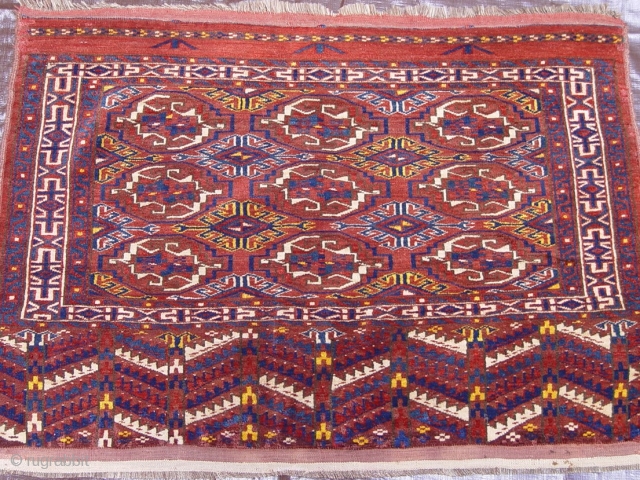 Antique Yomut Turkmen Torba, size: 2'8" X 3'7" , very good original condition.                    