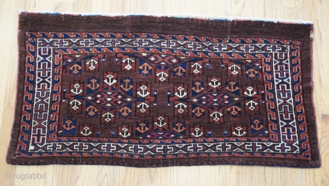 Antique Turkmen Yomud Complete Torba, size is: (2'5"x 3' ft.) (74 x 91 cm.)                   