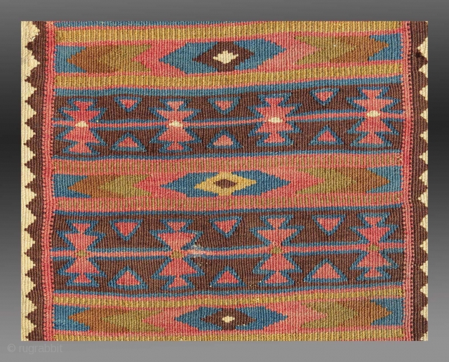 Kuba Region Flat Woven Khorjin, 1'8" x 4'7"

Good condition ... natural dyes,.. unusual weaving, not common at all

SOLD               