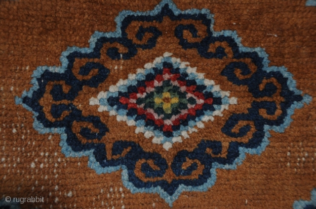 Small sitting mat.
Nice graphic medallion.
Tibet
Late 19th Century
24x 30 inches                        