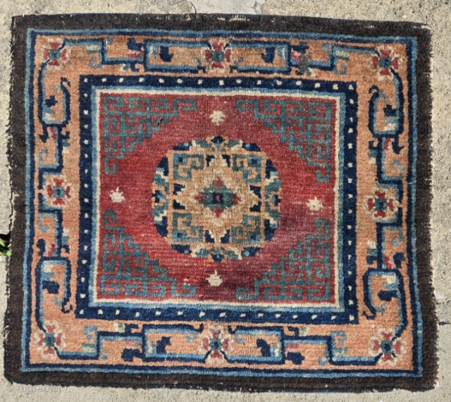 Khagangma. Sitting carpet.
Late 19th Century
Tibet
Please contact me for more photos and further information
tmond106@gmail.com