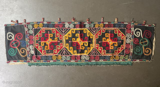 Antique Lakai embroidery, Uzbekistan, 140 x 42 cm.   info@thomaswild.com                      