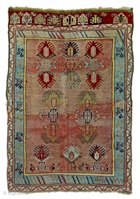 Antique Kirsehir Rug - 19th Century
(146x102cm)

E-mail: timeless.Rugz@gmail.com                          