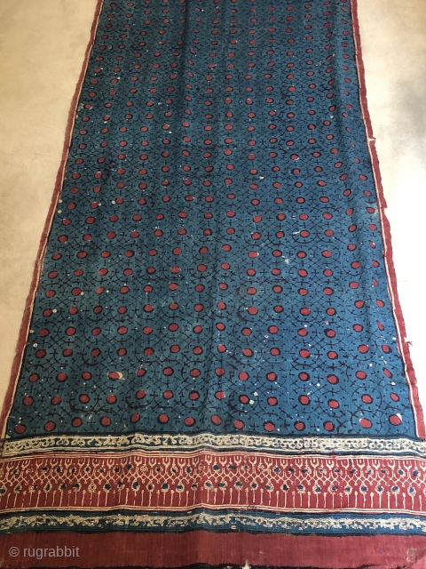 Indian export cloth, traded to Sulawesi. c.16th/17th c. Highly treasured ceremonial item. Soft cotton, 5 metre long. Block printed, gorgeous indigo blue, repeat motif. see other on www.tinatabone.com     