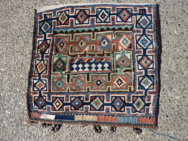 Distinctive Kurdish Bag 21" x 21&1/2" I've never seen this pattern elsewhere.
Clean and in excellent condition,

SOLD--THANK YOU.                