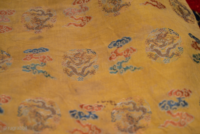 Imperial dragons and clouds, Qing period, silk,150x60 cm , for enquiries please contact me at 
tommaso.rugrabbit@gmail.com 
Thank you very much             