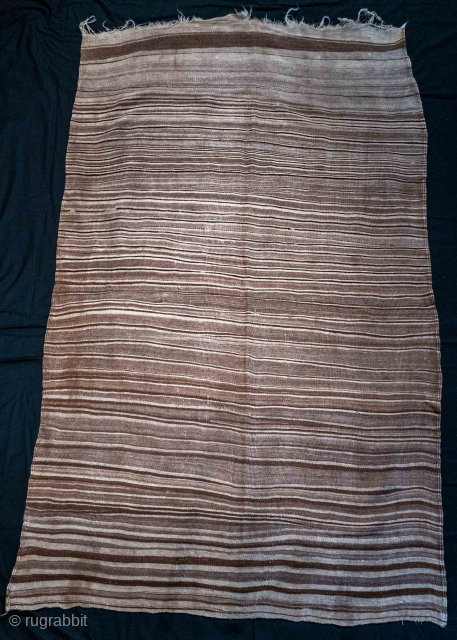Berber haik, Mejjat tribe, Anti-Atlas, southern Morocco, second half 20th century. Wool,110x195 cm . For enquiries please contact me at tommaso.rugrabbit@gmail.com Thank you very much        