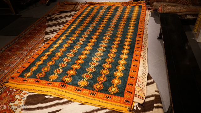 Berber, xx century, 270x130 cm, great conditions. For enquiries write me at tommaso.rugrabbit@gmail.com thanks for the attention Regards Tommaso              