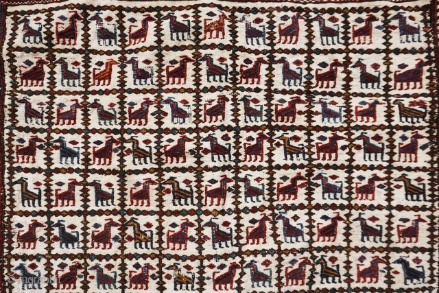 Extremely gorgeous, antique Qashqai sumac complete large bag, fantastic animal design, awesome old vegetable dyes in large size, size is 3'-1"x2'-7"            