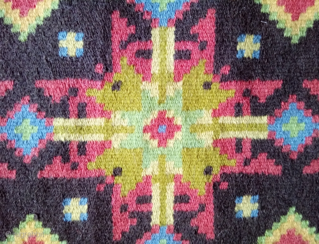 Antique Swedish kilim(Rolakan technique), no: 369, size: 63*28cm.                         