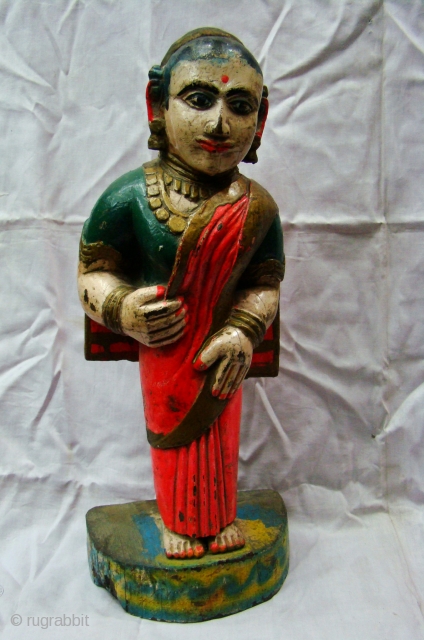 Ethnic Wooden Statue. 

 Wooden Women Statue from Maharashtra Central India , Natural colors painted in Good Condition.

 Traditional Maratha Family Women.

 Size: 12 x 18 x 43 Cms.

 Teak Wood.

 Including  ...