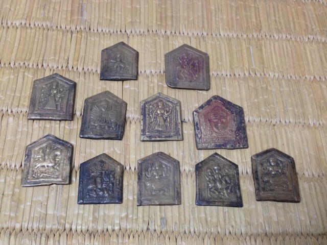 
 Brass Metal Jewellery Stamps from Rajasthan.

 11 Pcs Lot.

 Very good Condition

 Size: 5 to 7 cms Wide.              