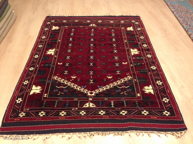 Bergama rug size 140cm X 200cm 
Full condition age 120 
                      