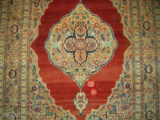  persia  tabriz  hacijaliy     180  x  127 only has an old restoration center in perfect condition
price ask SOLD THANKS      