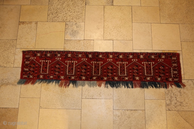 Knoted panel, Ersari group, second half 19th century

5'3" x 0'11"
160cm x 30cm
                     