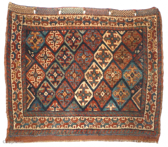 978 Khamseh Khorjin Front, 70/58 cm, Southwest Persia, last quarter 19th century, beautiful natural dyes. For more outstanding collector's pieces please visit our website:  www.oriental-textile-art.de

       