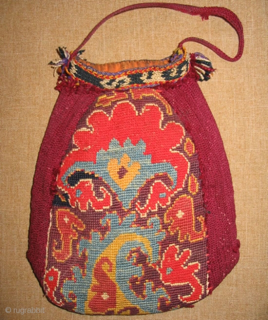 Rare antique Uzbek Lakai money bag, late 19th, in excellent condition, natural dyes, nice embroidery. Size is 7" x 5.5".             