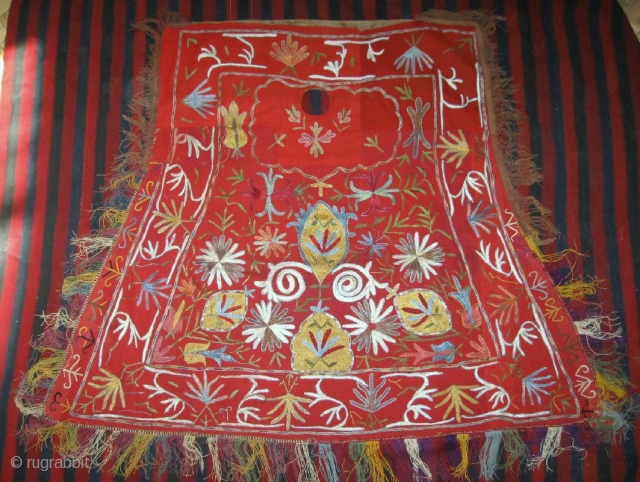 Uzbek nomads Lakai Horse cover, very fine embroidery on red felt with original fringe, late 19th, in very good condition, the embroidery in some places was restored. Size is 170 - 135  ...
